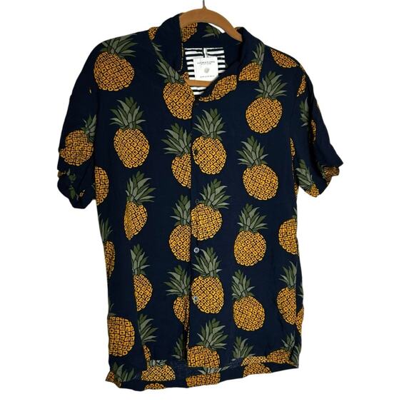 Denim & Flower Navy Pineapple Print Button Up Short Sleeve Casual Shirt Medium - Picture 1 of 5
